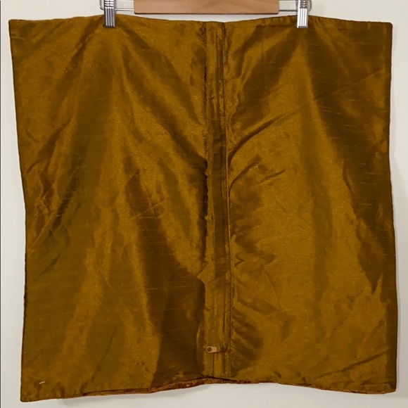 Z Gallerie Accents Z Gallerie 24 Inch Pillow Case Copper Color